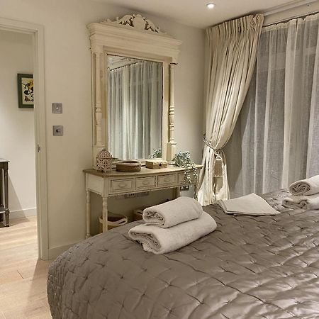 Apartament Walcot Yard With Parking, Bath Keys Zewnętrze zdjęcie