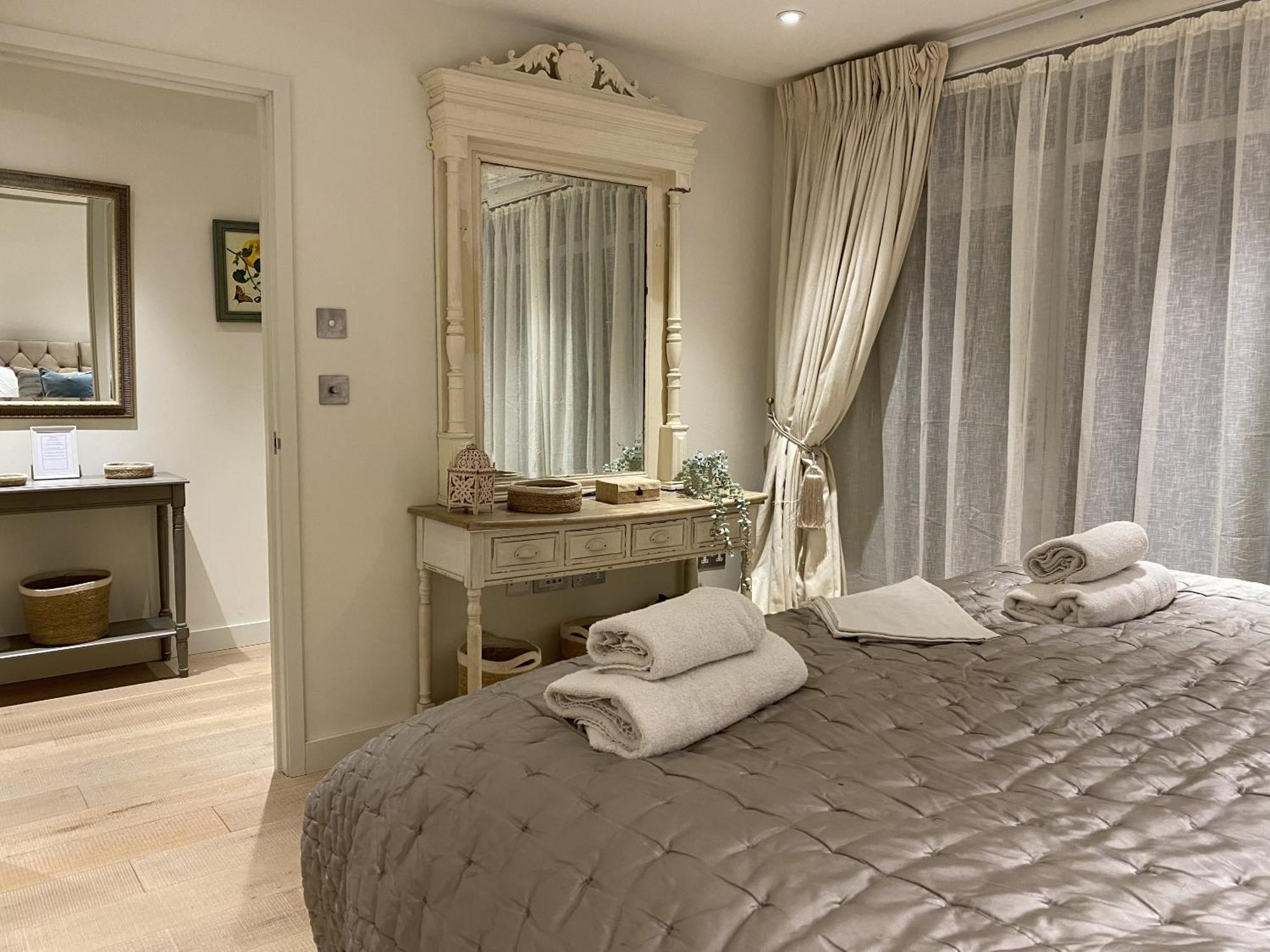Apartament Walcot Yard With Parking, Bath Keys Zewnętrze zdjęcie