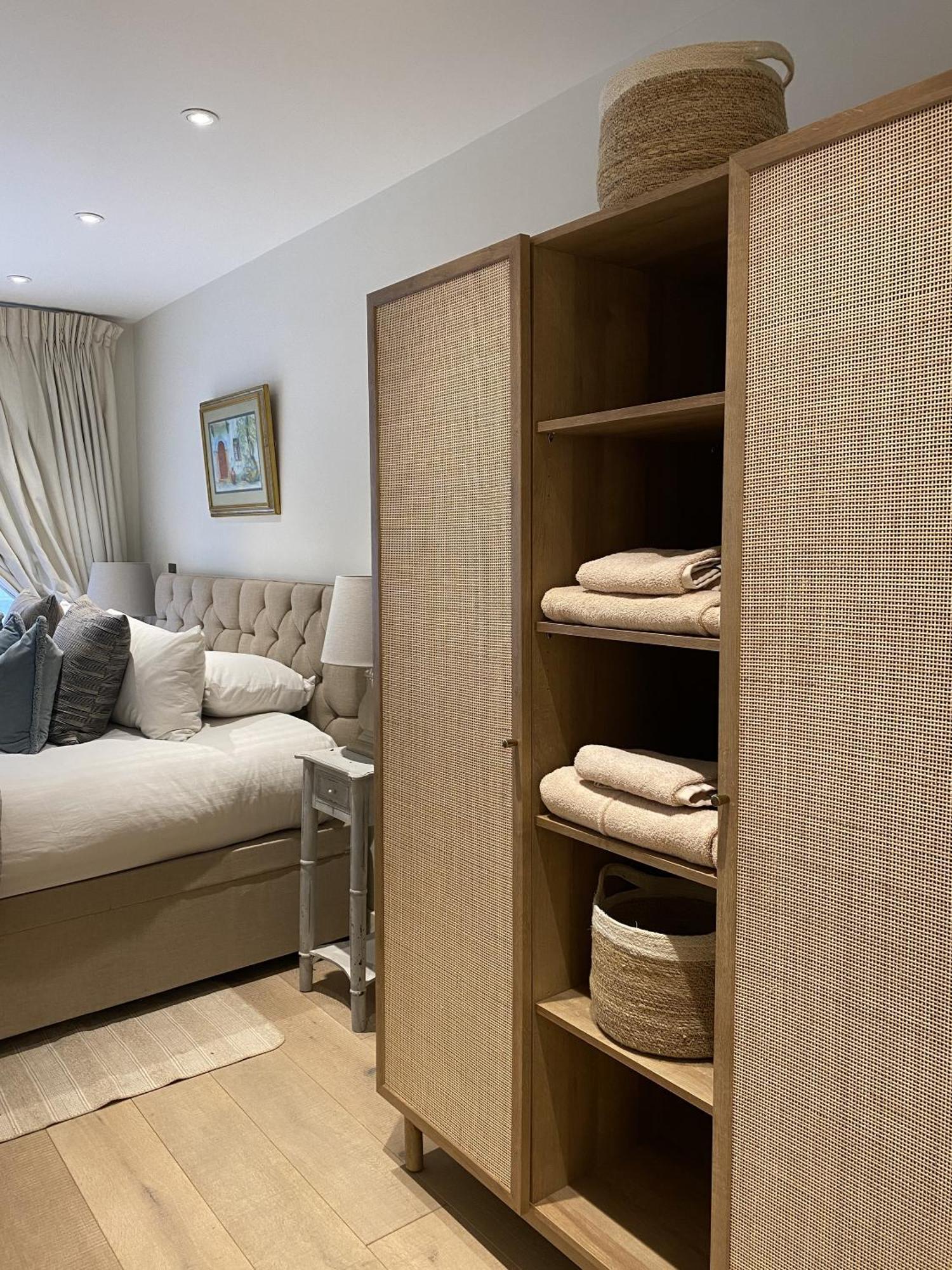 Apartament Walcot Yard With Parking, Bath Keys Zewnętrze zdjęcie
